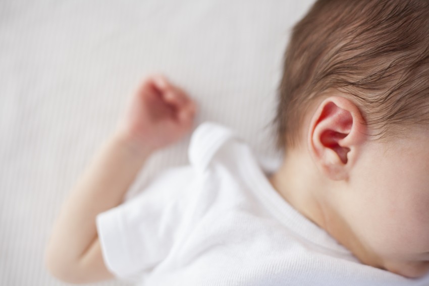 Betisoare de urechi pentru bebelusi